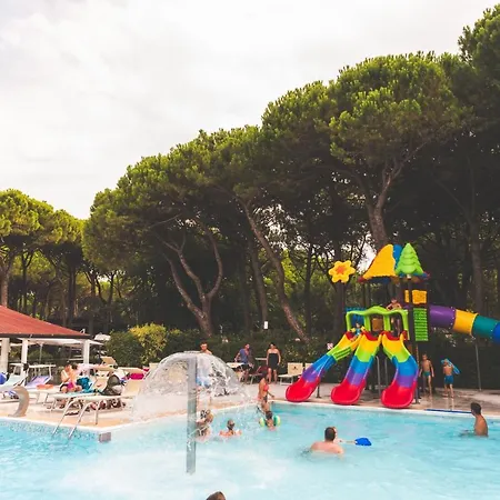 Aldeamento Turístico Club Del Sole Family 3*